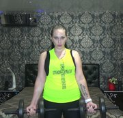 RussianBeauty – Beating My Weight lifting challenge! More than 80 repeats for biceps