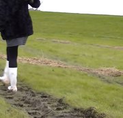 SEX4ALL - Gummistiefel im Schlamm