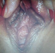 Sara-Sweet - Feuchte Ölfotze,  tiiiiiefe Einblicke, ganz nah