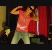 Sara-Sweet - Fertigmachen fürs rausgehen..Levis,D&Gshirt etc