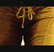 Sara-Sweet - Cordhosenpiss - nass,nasser am nassesten