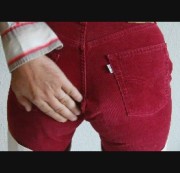 Sara-Sweet - Gespankter Cordjeansarsch (*Klatsch*)