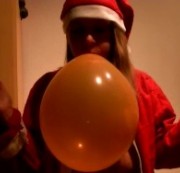 Sara-Sweet - Mrs. Santa bläst mit prallen Backen