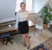 Sarah_Secret – Mit VOLLGEPUMPTER SPERMAMUSCHI zum MITARBEITERGESPRÄCH – Wenn DAS mein Chef wüsste…!