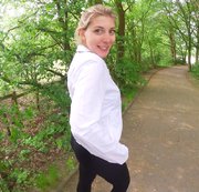 Sarah_Secret – Mein krasses 1. MAL! Mit VOLLGESPRITZTER SPORTLEGGINGS zum JOGGEN (Sperma-Walk)
