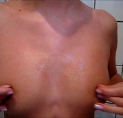 Schneeflittchen89 - Kurze Titten-Massage