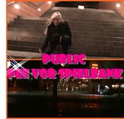 Selina-666 - PUBLIC PEE VOR SPIELBANK