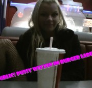 Selina-666 - PUBLIC! PUSSY WIXXEN IM BURGER LADEN!