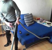Sexangel80 - Staubsaugen in High Heels