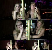 SexyAnita22 - DT in der Kneipe! Los wichs Deinen Schwanz!