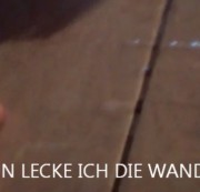 SexyMaus86007 - Sperma von der Wand geleckt - Im Badezimmer
