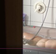 SexyMollige - Spannen ist geil ,auch wenn ich dabei in der Badewanne bin
