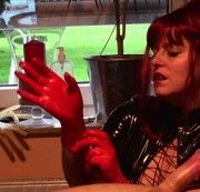 SindySecrets - Sindys Cam Chat 2-Waiting For Customer