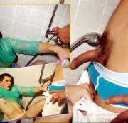 SkaterboysocksXL - Krankenpfleger Azubi pisst Patient im Badezimmer