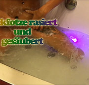 SkinnyBitch99 – Blonde Fotze wird kahl rasiert – Blank Fickt es sich besser