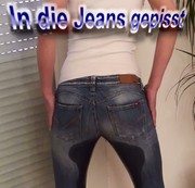 Suesse-Mandy - In die Jeans gepisst