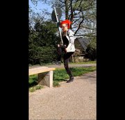 Sunny-Sin – OMG mitten am Tag auf die Bank