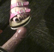 SweetyHoney4 - Footjob mit Birkenstock