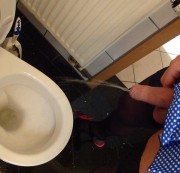 TVLarissa26 - Pissen? Nur wenn ichs aufnehmen darf.....