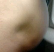 Transvestitkate – Fleißige Fickübungen in der Zugtoilette