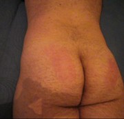 TrolligesPaar - Sklave mit Paddle bestraft