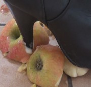 Vanessacallgirl - Crushing Clip...