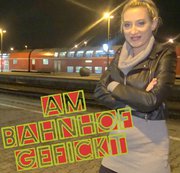 Vika_Viktoria - Zug verpasst !! Ficken oder Warten ????