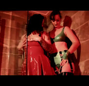 Vivienne-Lamour – 2 LATEX DOMS IN SHOWER