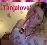 XXLPornogirl-Tanjalove - sexybunny Tanjalove und ihr rosa Dildo