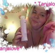 XXLPornogirl-Tanjalove - Mega titten einölen und schön prall Binden;-)