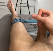 Xxlazybones – Video 053 – Maxi wichst ein weiteres mal in die SpermaDose Cam 1 Film