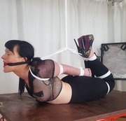 YvetteXtreme – Hogtie und Knebel