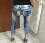 agnes28 - Wunschclip-Jeans Pissen