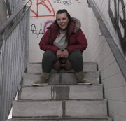 aische-pervers - Spontaner Treppenhaus-Piss