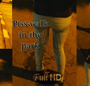 anna4sex – Pisswanderung im Park