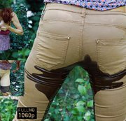 anna4sex – Melke meine Titten im Freien und pisse auf braune Jeans