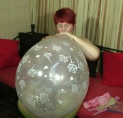 annadevot - Grossen transparenter Ballon geblasen bis...
