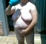 annetjie - Cooling myself outdoors