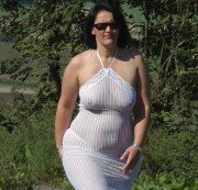 bigbooty-wife - bigbooty-wife im weißen durchsichtigen Kleid!