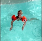 blondehexe - Teeny bekommt Schwimmunterricht