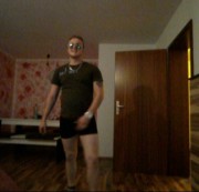 derschoene1 - Userwunsch.......Der schoene1 soll eine Gummipuppe ficken