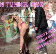 devil-sophie – S-Bahn Tunnel fick – spritz mir auf den Arsch und lass dann deinen Sekt auf mir laufen  :P