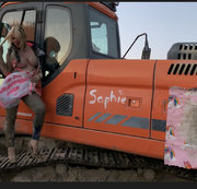 devil-sophie – Die Schlamm Farb Kleister Sperma Piss Daunen Eskalation – extreme Sauerei auf der Baustelle