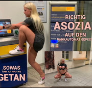 devil-sophie – Richtig geil asozial auf den Bankautomaten gepisst – sowas habe ich noch nie getan ;P