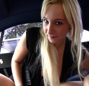 ehrlich18 - Auf dem Parkplatz gefickt, Fremder sieht zu