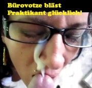 fraeuleinJanine - Bürovotze bläst Praktikanten happy!