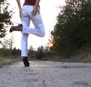 freakart – heels, weiße Hose, und?