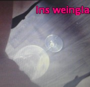 freaky-biatch – Ins Weinglas gemacht…
