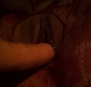 geilespaar6688 - FICKE mit NatureVibr. im roten Catsuit EXTREM NAH