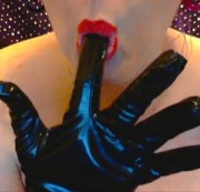 iluvjem – Naked BBW shows off Glove collection
